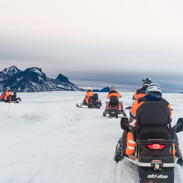 Icelandic winter adventure: Northern lights and glaciers